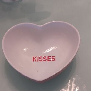 Heart-Shaped Pink and White Candy Dish Trinkets "Kisses" center Love Fun NWT